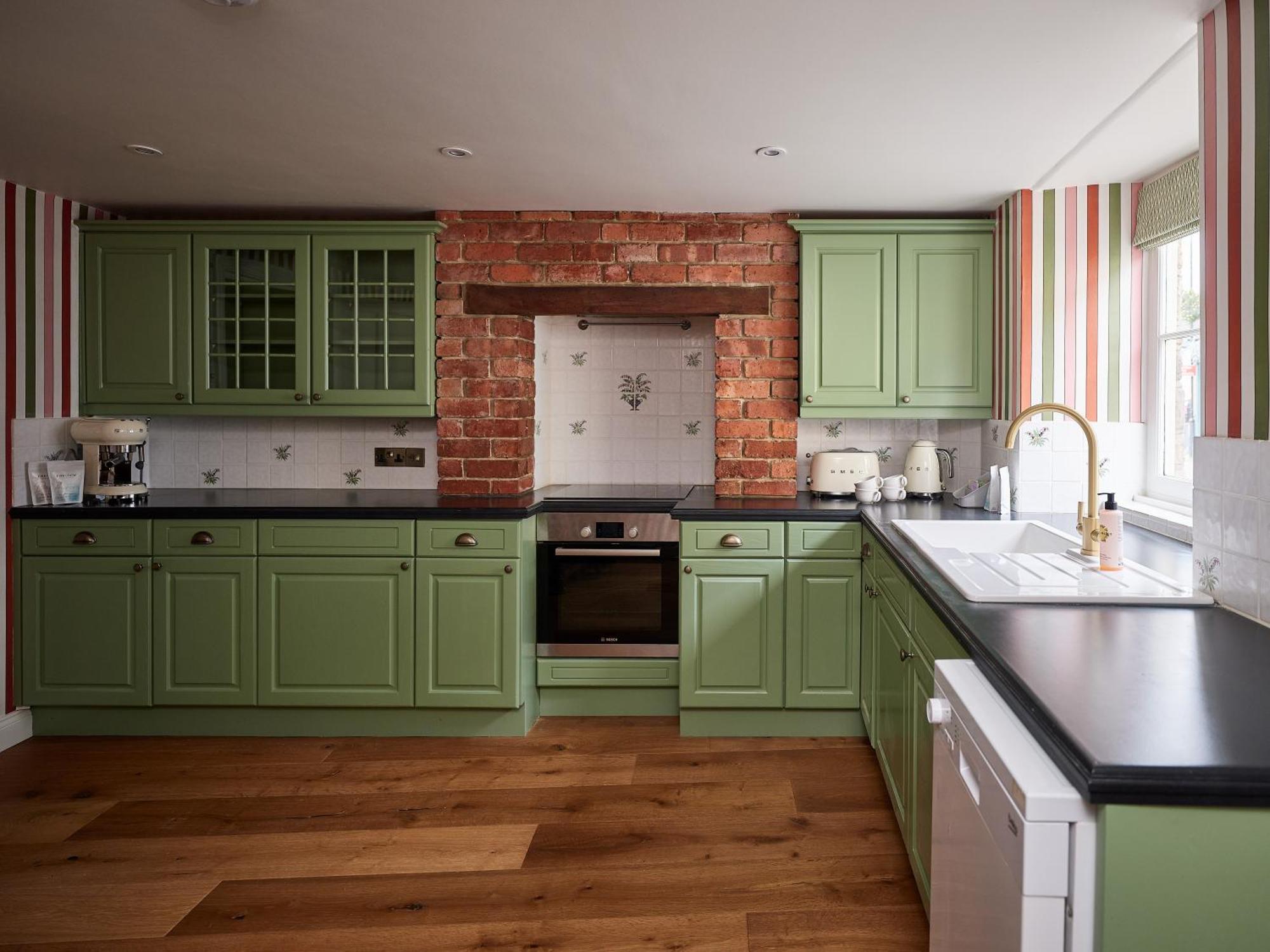Townhouse Suites- Abbey Row Malmesbury Exterior foto